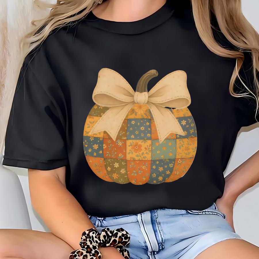 Coquette Pumpkin Sweatshirt, Autumn Pumpkin Sweater, Quilted Patchwork Pumpkin Shirt, Cute Fall Sweatshirt, Quilt Pumpkin Halloween Sweater T-shirt