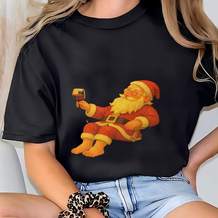 Cozy Holiday Blanket With Santa Design, Perfect For Beachy Christmas Decor, Home Gift, And Winter Evenings, 'tis The Seasun T-shirt