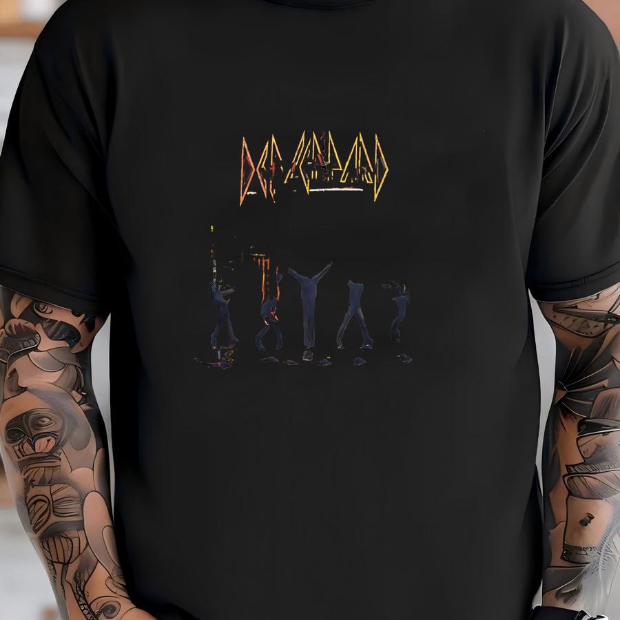 Small, 2005 Def Leppard And Journey Shirt T-shirt