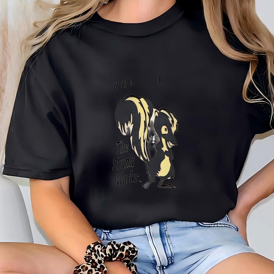 Vintage Buzz Rickson Lockheed Martin White Sweatshirt Medium Buzz Rickson The Skunk Works Printed Jumper Buzz Rickson Single V Sweater M T-shirt