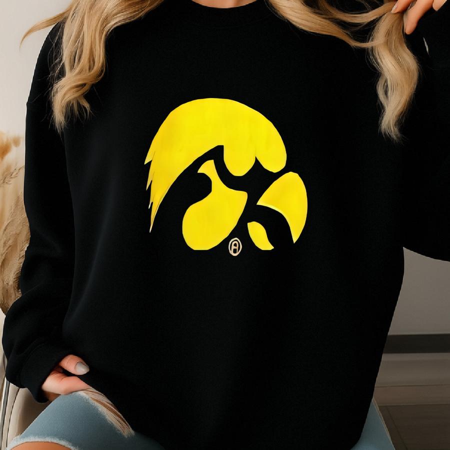 Vintage 1990s Jeff Hamilton Iowa Hawkeyes Big Ten College Genuine Leather Sve Reversible Bomber Jacket (size Adult Xl) Sweatshirt Vintage 1990s Jeff Hamilton Iowa Hawkeyes Big Ten College Genuine Leather Sve Reversible Bomber Jacket (size Adult Xl) Sweatshirt