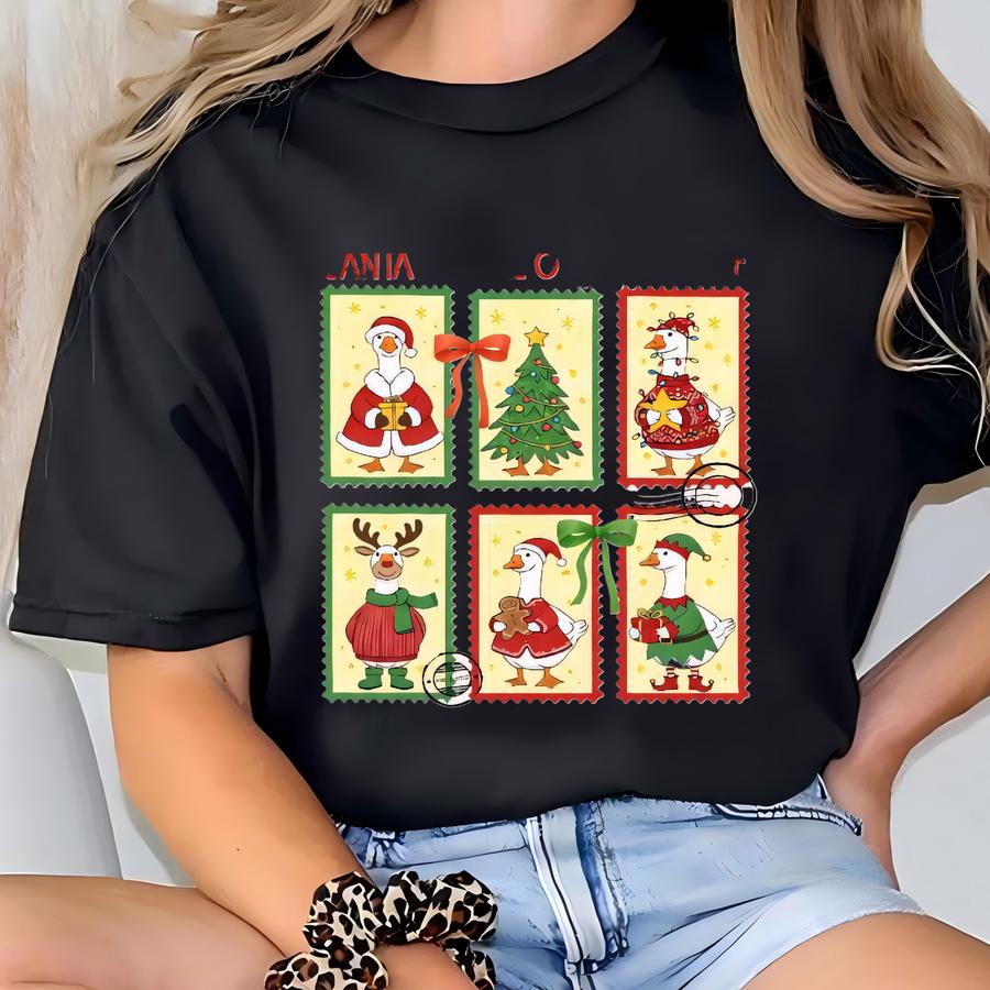 ® Santa Goose On The Loose Shirt Christmas Shirt Family Holiday Shirt Stamp Shirt Funny Goose Shirt Christmas Gifts T-shirt