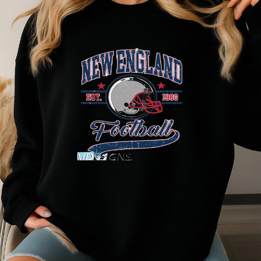 New England Football 1960 Vintage Sweatshirt, Retro Sports Helmet Crewneck, Classic State Pride Fan Sweater Sweatshirt