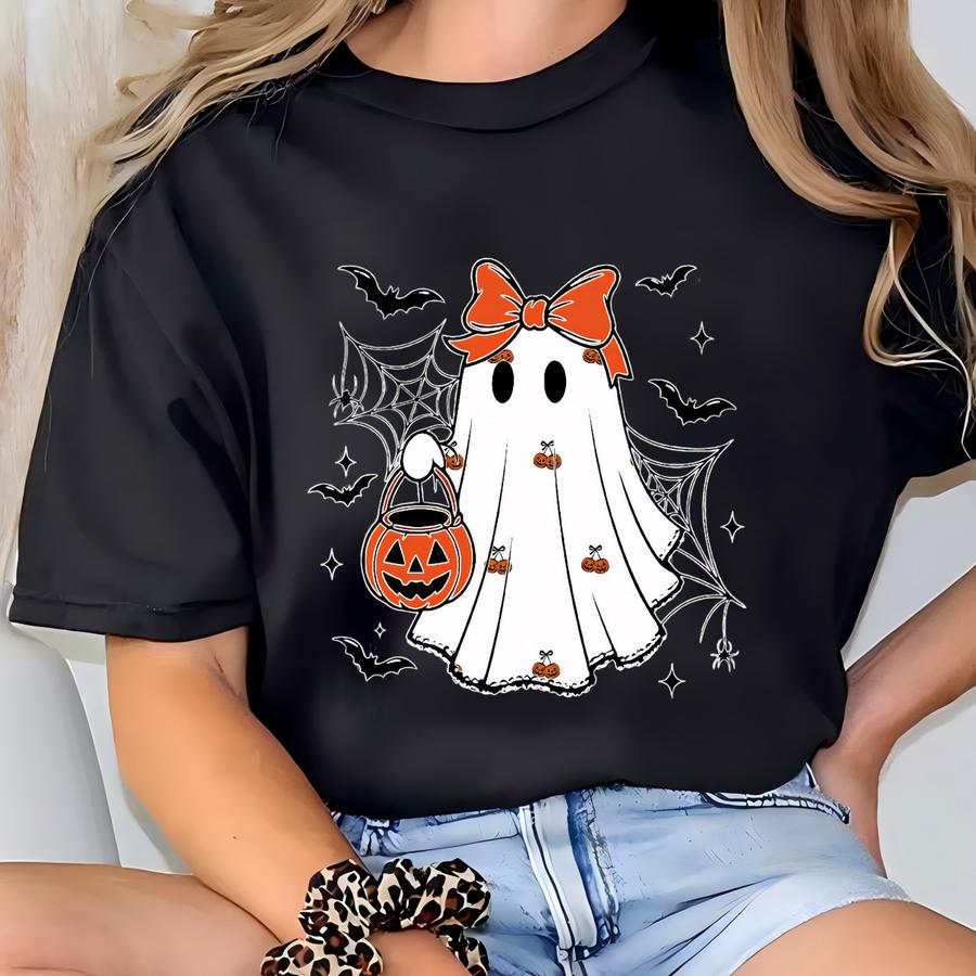 ® Halloween Mama Shirt, Mom Halloween Shirt, Spooky Mama Shirt, Mama Halloween, Cute Ghost Shirt, Floral Ghost Shirt T-shirt