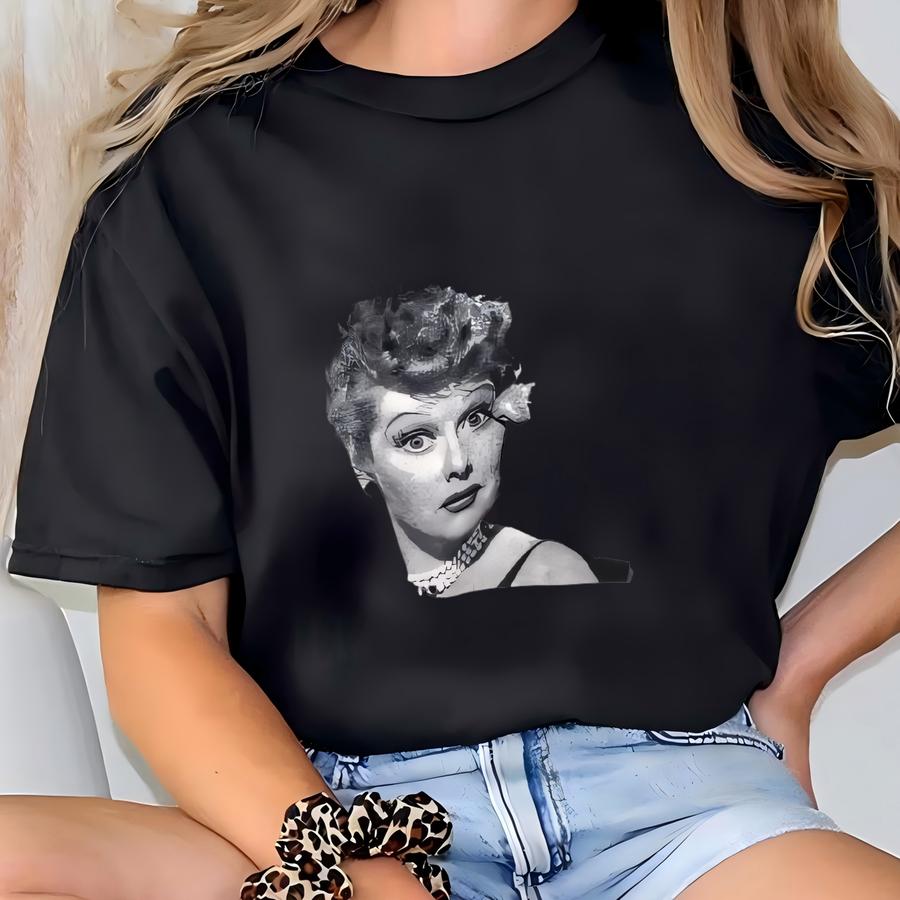 Vintage 90s I Love Lucy American Sitcom Sweatshirt Large I Love Lucy Stamp Art Graphics Sweater Lucille Ball Classic Tv Show Crewneck Size L T-shirt