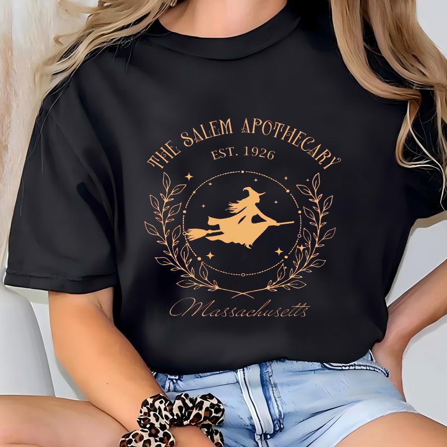 M Massachusetts Sweatshirt, Vintage Witch Graphic Sweater, Spooky M Est 1626, Retro Halloween Hoodie, Gothic Witchy Fall Outfit T-shirt