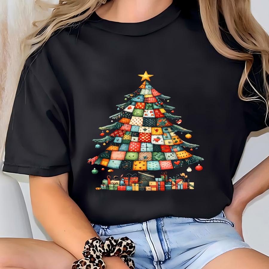 Retro Christmas Tree Shirt: Vintage Patchwork Bow Tee T-shirt