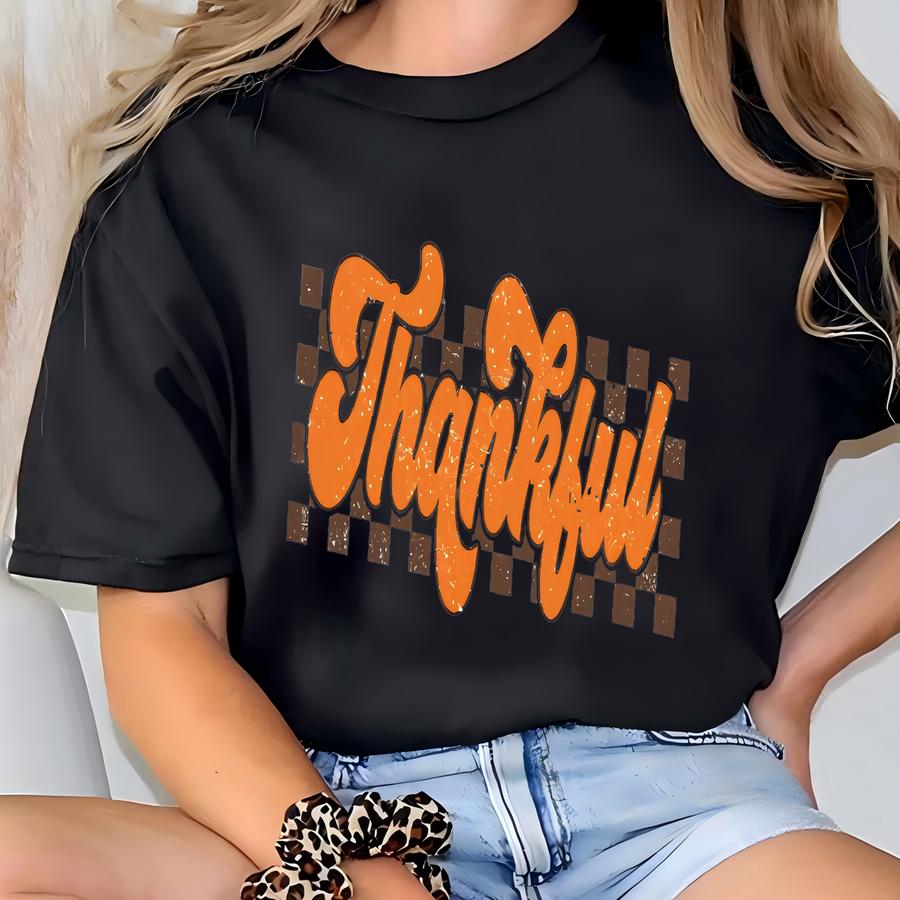 Checkered Retro Thankful Sweatshirt, Thankful Tee Shirt, Retro Thanksgiving Sweatshirt, Thanksgiving Outfit, Thanksgiving Shirt Gift T-shirt