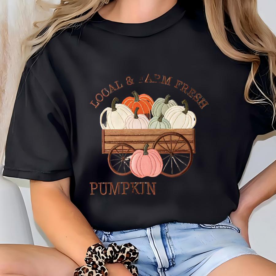 Halloween Sweatshirt, Pumpkin Patch Sweatshirt, Fall Sweatshirt, Pumpkin Crewneck, Halloween Gift, Cozy Fall Aesthetic T-shirt