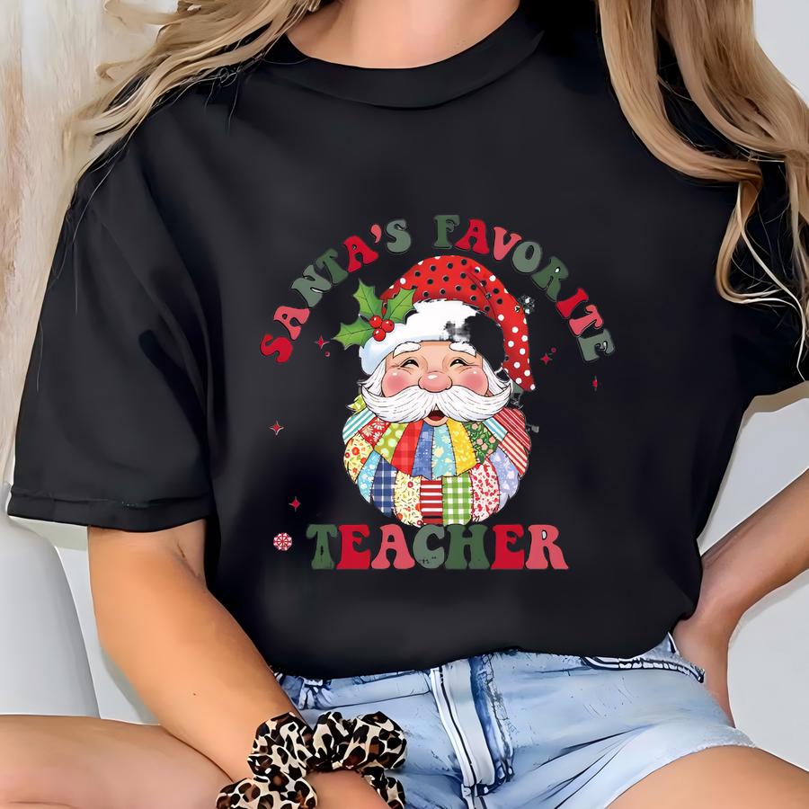 Patchwork Santa Sweatshirt, Retro Christmas Pullover Holiday Pullover, Festive Top, Xmas Gift, Vintage Style T-shirt