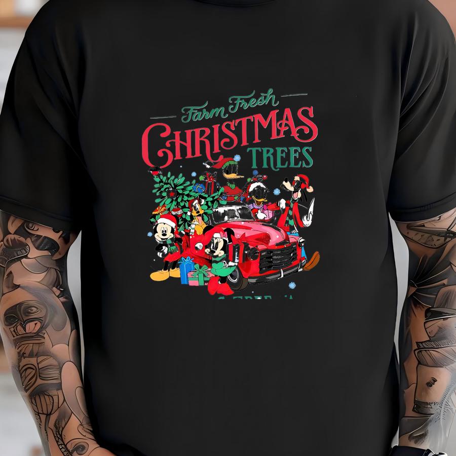 Friends Santa Christmas Shirt, 's Very Merry Christmas Party 2025, Wdw Land Holiday Family Christmas Sweatshirt T-shirt