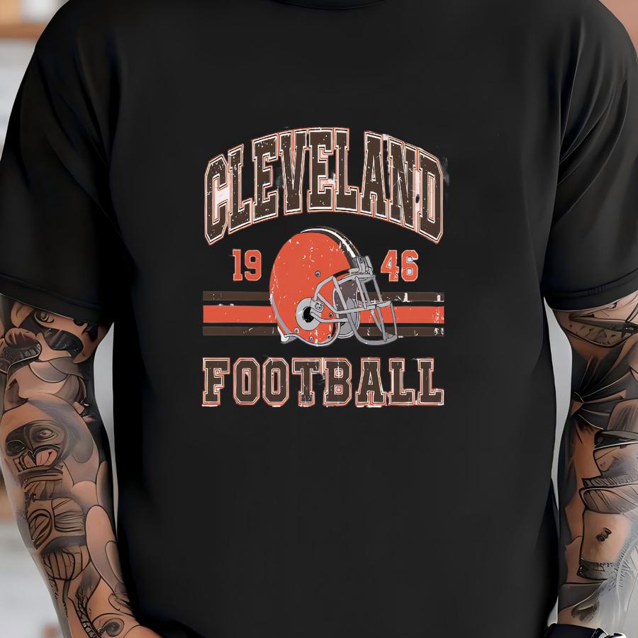 Vintage 90s Style Cleveland Football Fan Tshirt,cleveland Sweatshirt,cleveland Football Hoodie, Game Day Football, Vintage Cleveland Tshirt T-shirt