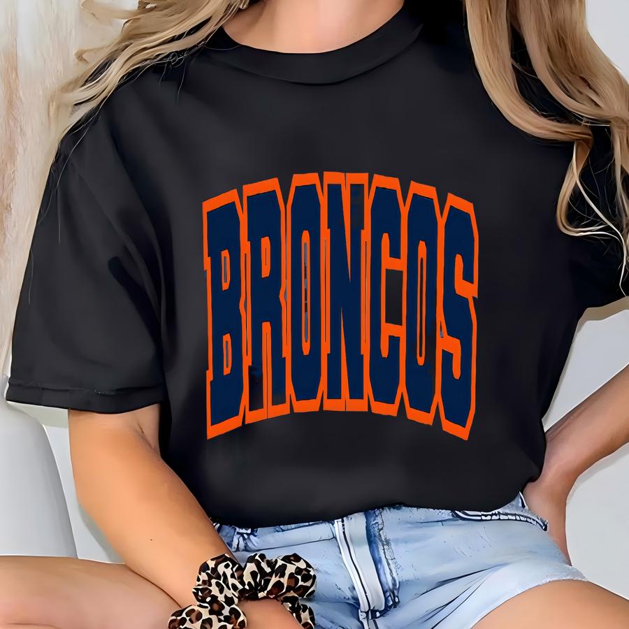 ® Broncos Denver Shirt, Game Day Football Tee, Sports Fan Top, Unisex Tailgate Outfit, Fall Stadium Tee,retro Broncos Fan Gift T-shirt