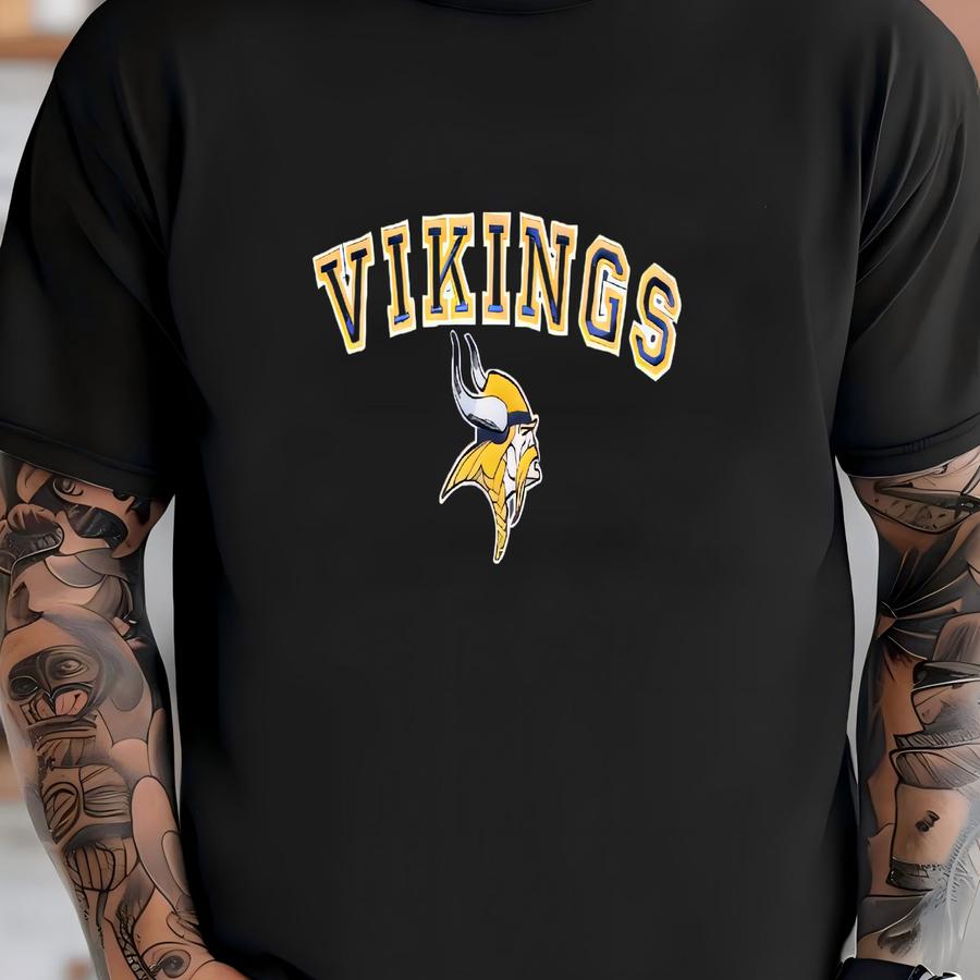 Vintage 90’s  Football Hoodie Crewneck Sweatshirt Xl T-shirt