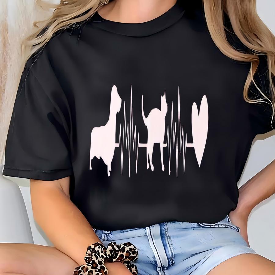 Cute Pet Lover Shirt, Animal Owner Crewneck, Cat Lover Shirt, Dog Lover Shirt, Heart Hoodie, Veterinarian Crewneck, Pet Owner Gift T-shirt