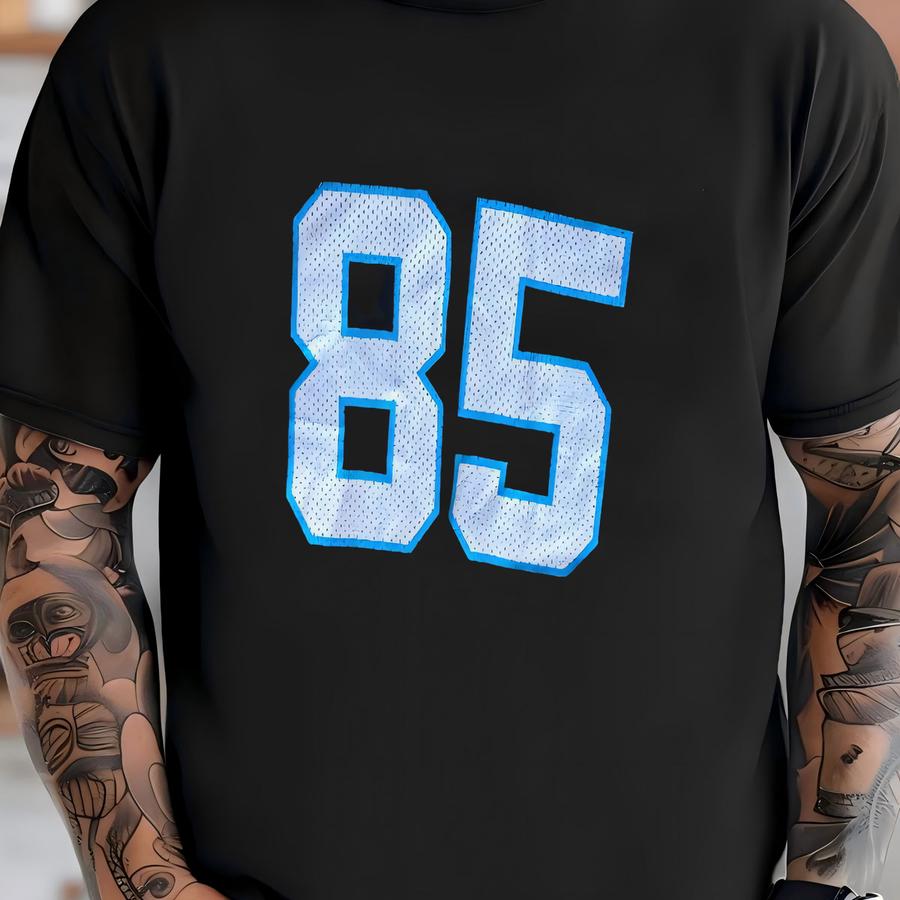 Vintage 00’s Carolina Panthers Football Custom Crop #85 Jersey Small T-shirt