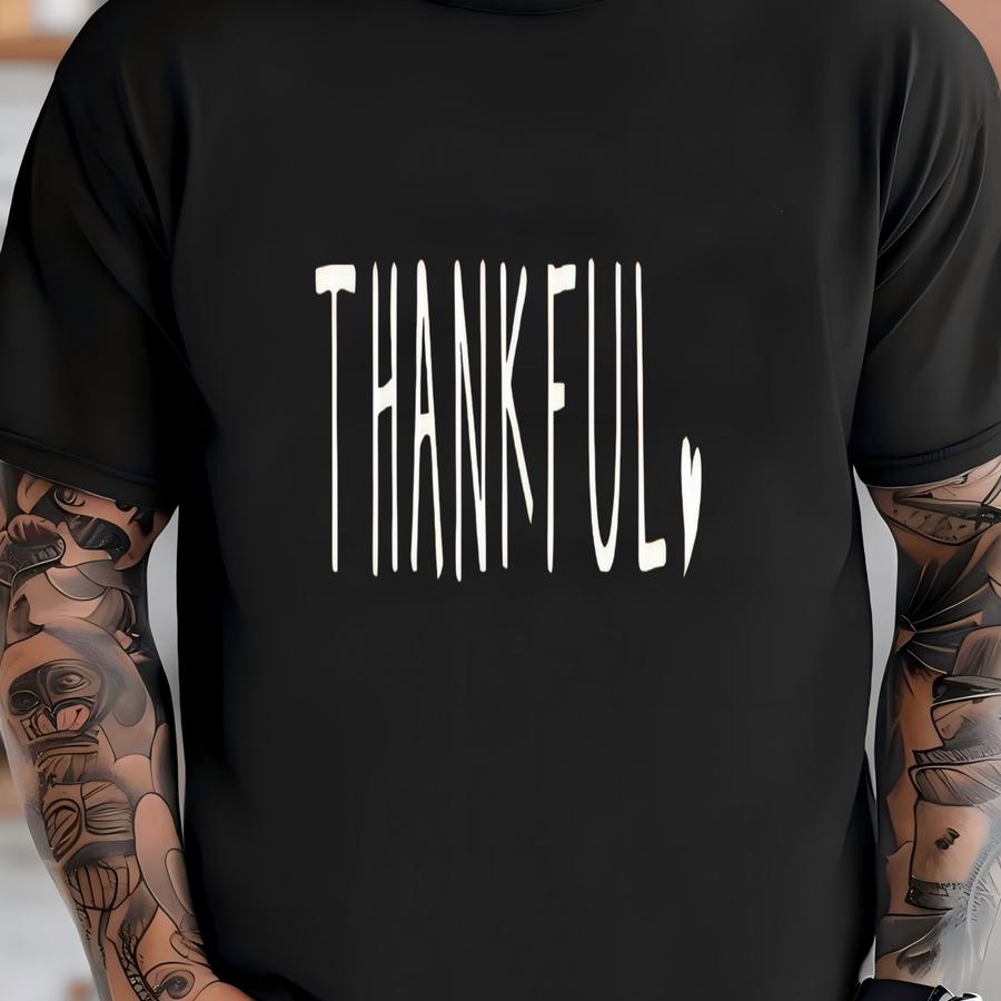 ® Thankful Shirt, Thanksgiving Hoodie, Cute Fall Crewneck, Fall Shirt, Religious Gift Idea, Retro Fall Season, Autumn Tees T-shirt