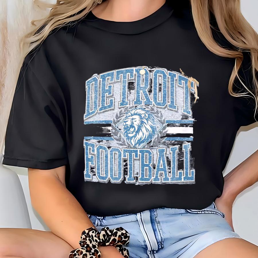 Detroit Football Sweatshirt Vintage Detroit Crewneck Sweatshirt Tshirt Lions Gear Hoodie Detroit Game Day Sweatshirt T-shirt
