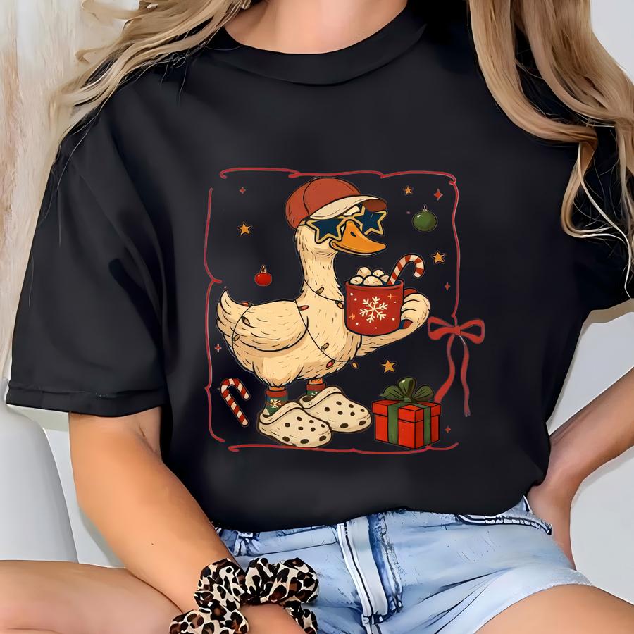 Christmas Goose Sweatshirt, Funny Christmas Gift, Santa Goose Hoodie, Merry Xmas Hoodie, Christmas Light Sweatshirt, Funny Goose Sweater T-shirt