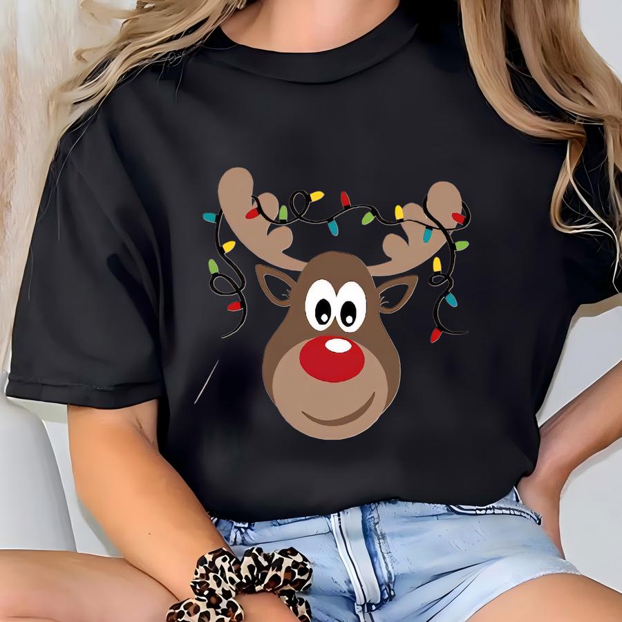 Reindeer Face Christmas Sweatshirt: Cozy Holiday Pullover T-shirt
