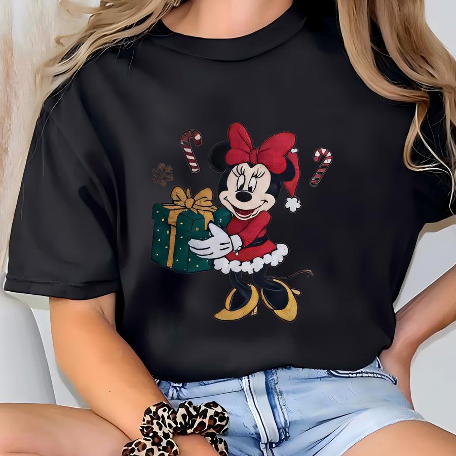 Christmas Sweatshirt For Girls, Youth Holiday Crewneck, Santa Shirt, Kids Shirt, Youth Christmas Shirt T-shirt