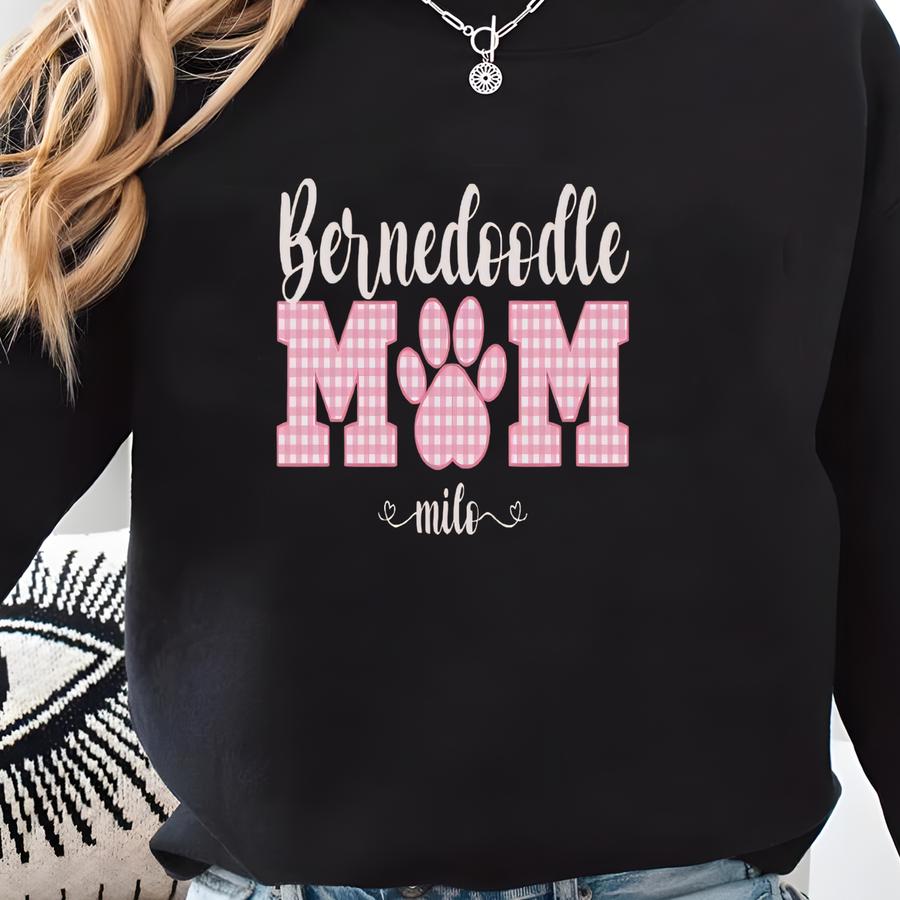 Custom Bernedoodle Dog Mom Sweatshirt With Name, Bernedoodle Mama Paw Shirt Preppy Dog Lover Gift Personalized Mother's Day Gift Dog Mom Sweatshirt