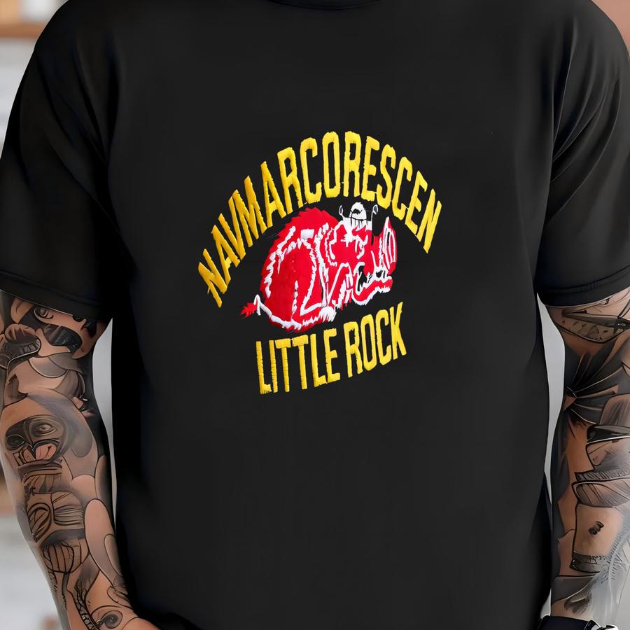 Vintage 90s Navy Marine Little Rock Arkansas Razorbacks Hat T-shirt