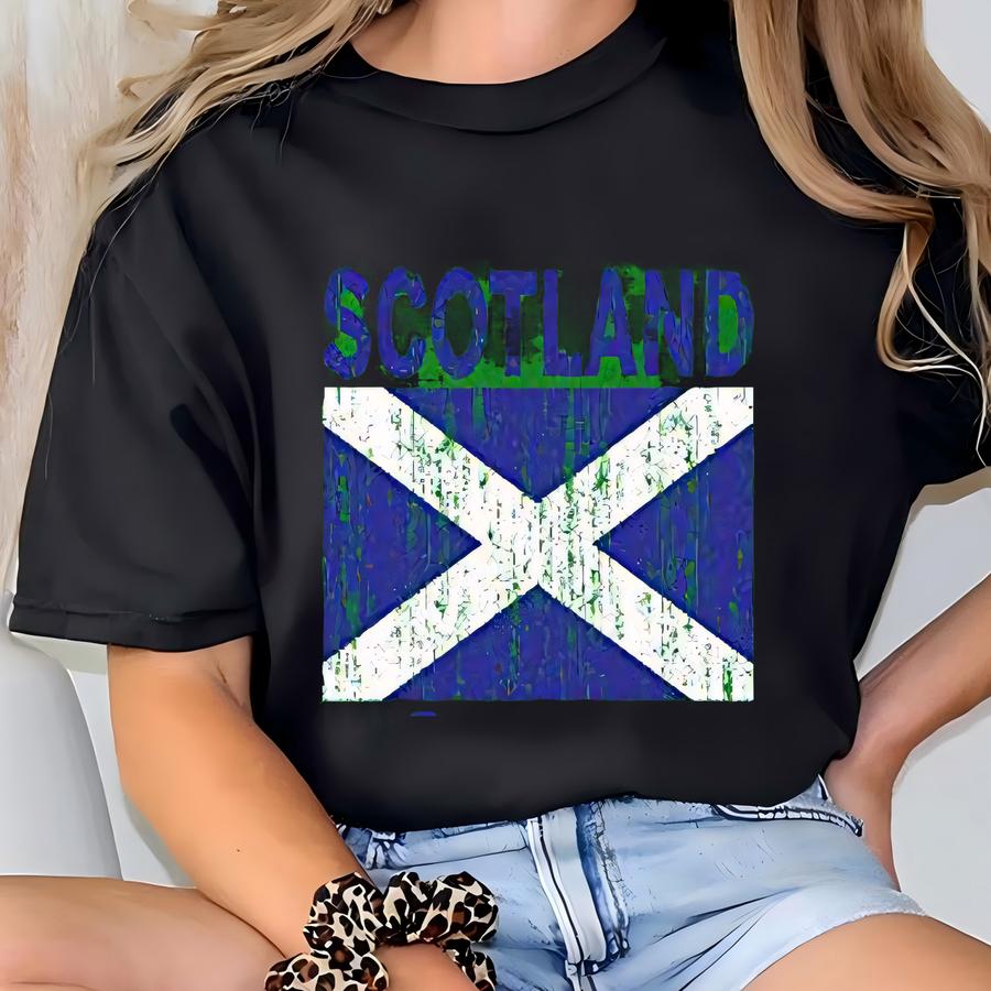 Scottish Soccer Sweatshirt: Football Crew Neck - Soft, Durable Fabric T-shirt