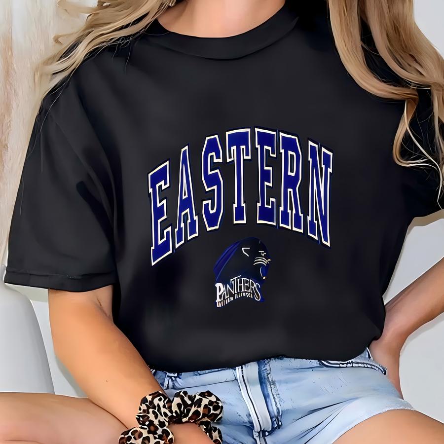 Vintage Eastern Illinois University Sweatshirt Crewneck Pullover Eastern Illinois Panthers Patch Logo Blue Medium T-shirt