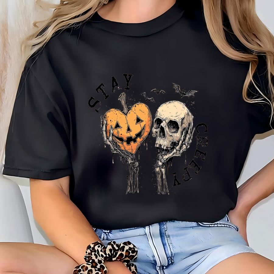 Retro Skeleton Sweatshirt: Halloween Skull Pumpkin Creepy Crewneck T-shirt