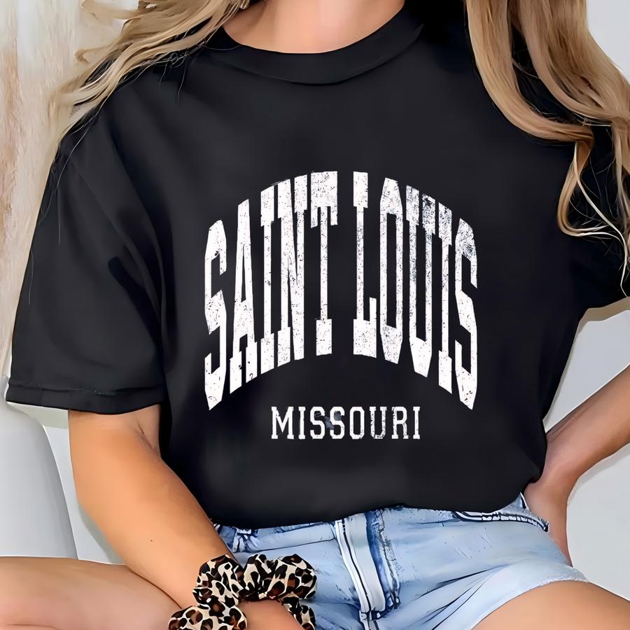 Saint Louis Missouri Hoodie: Distressed Vintage College Pullover T-shirt