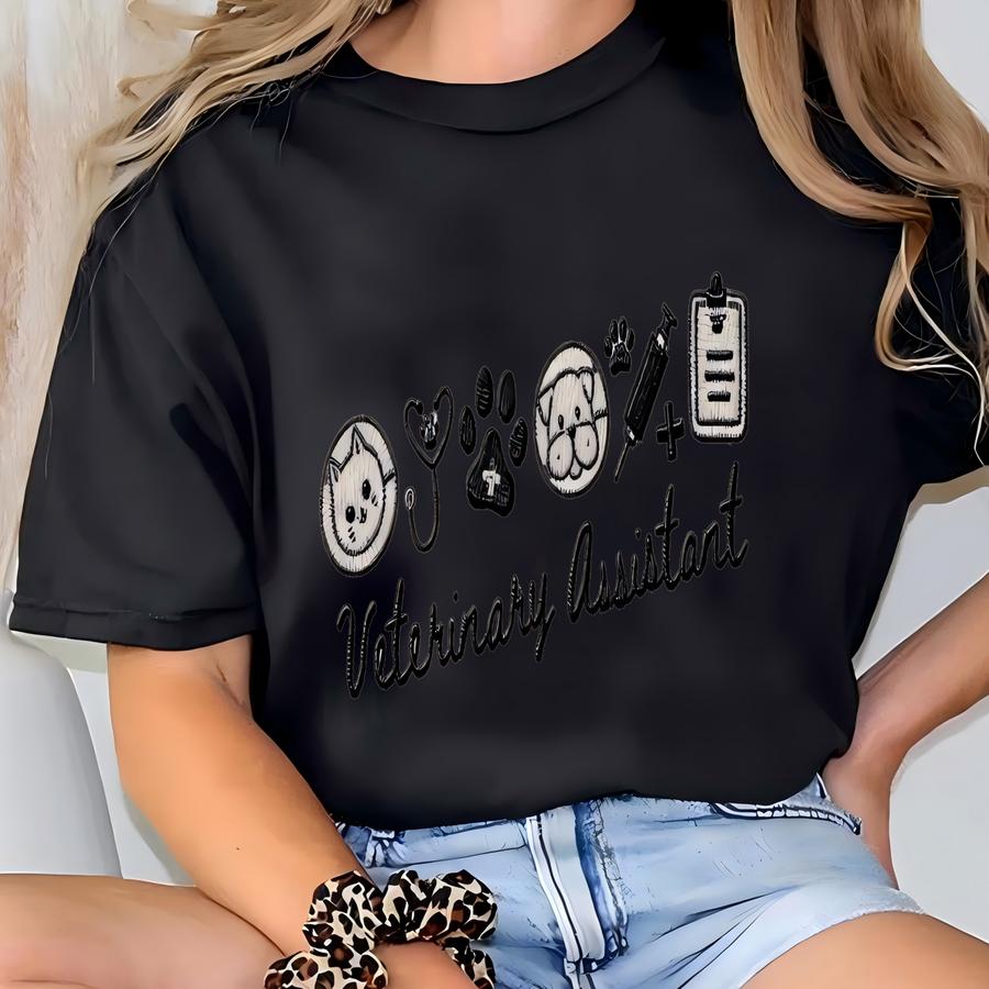 Personalized Veterinarian Assistant Sweatshirt, Future Vet Assistant Hoodie, Vet Assistant Graduation Gift, Veterinarian Tee T-shirt