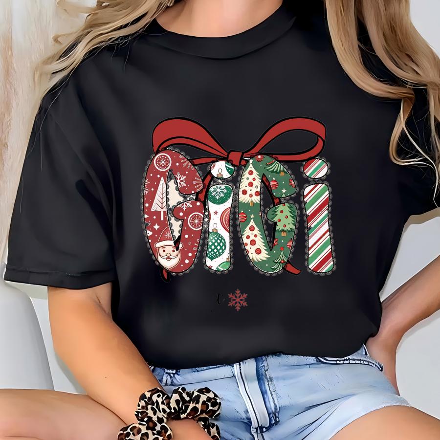 Christmas Gigi Sweatshirt With Grandkids Names, Gigi Gift From Grandchildren, New Grandma Gift, Xmas Gift For Gig, Santa Christmas T-shirt