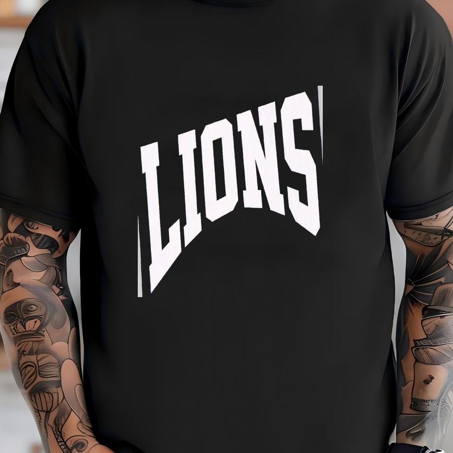 Vintage Lions Football Hoodie: Oversized Game Day Tee T-shirt