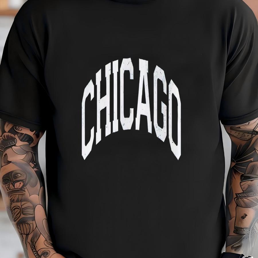 Chicago Crewneck Sweatshirt | Vintage, Faded, Grunge Style Pullover Sweater | Gift Idea Chicago Native | Running Marathon Top T-shirt