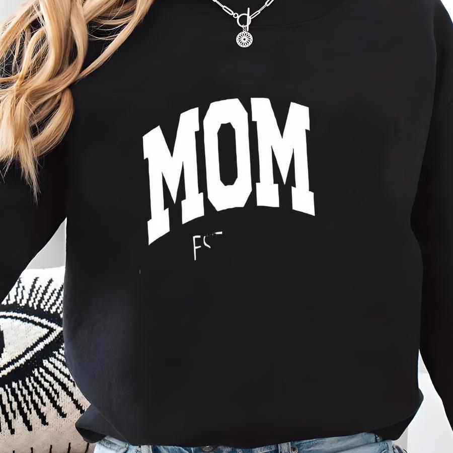 Personalized Mom Dad ® T-shirt, Mama Dad Pocket Shirt, Pregnancy Announcement Tee, Matching Parents Sweatshirt Gifts Sweatshirt