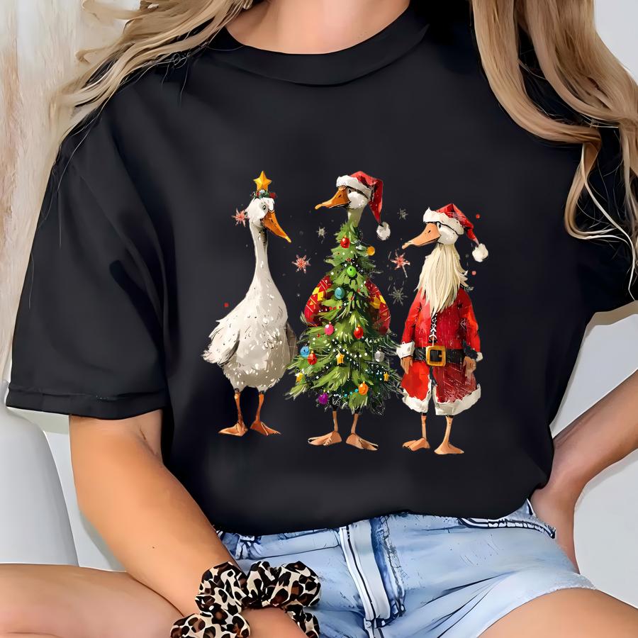 ® Goose Christmas Shirt, Christmas Silly Goose Shirts, Christmas Goose Gifts, Duck Christmas Shirt, Silly Goose Xmas Gift, T-shirt