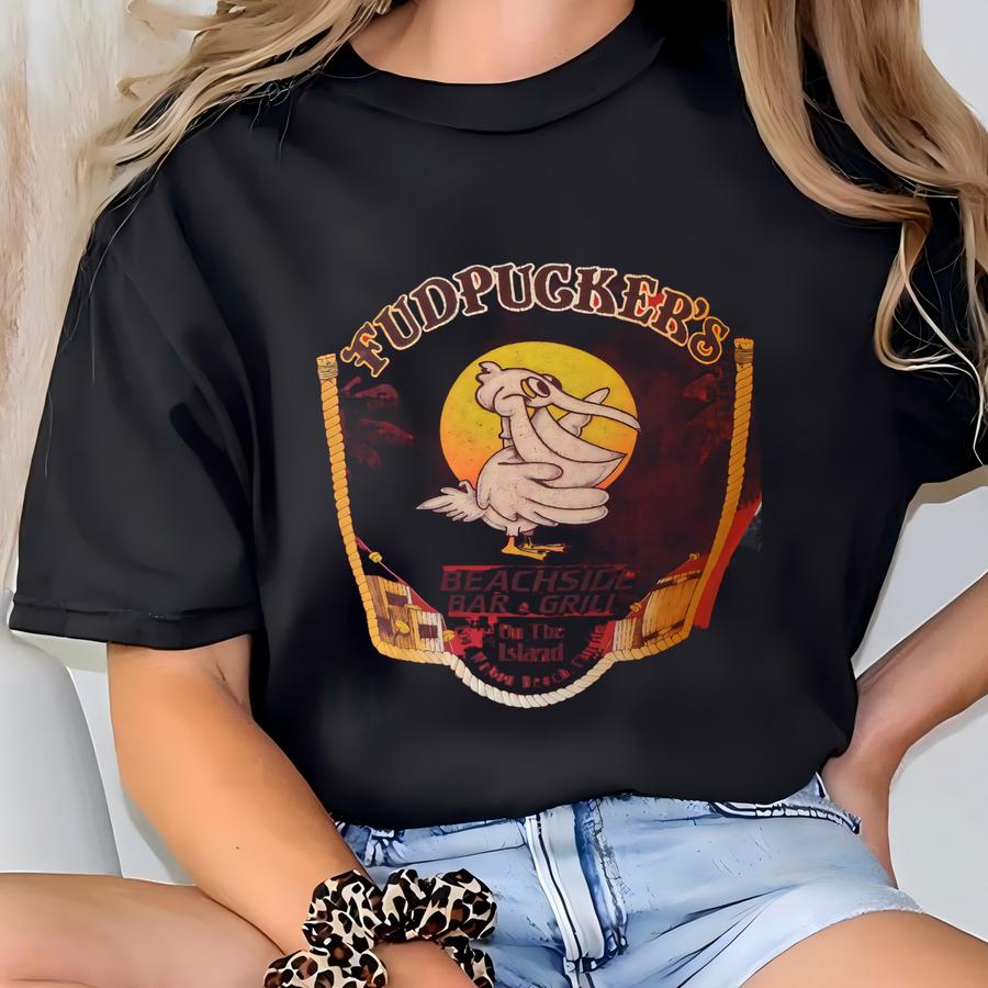 Vintage 80's Fudpuckers Beachside Grill Fort Walton Beach, Florida Red Single Stitch T Shirt Size M T-shirt