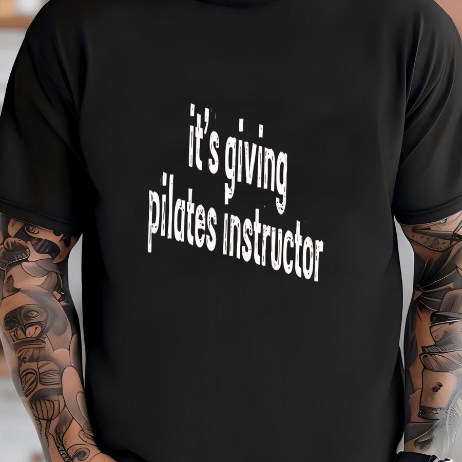 ® It's Giving Pilates Instructor Shirt, Pilates Instructor Gift, Funny Pilates Class Shirt, Pilates Teacher Hoodie T-shirt