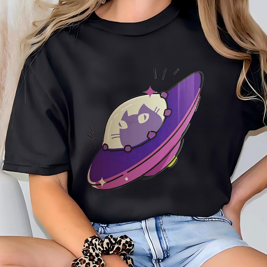 Ufo Cat Coffe Mug Funny Cat Lover Mug Cute Cat In Ufo Tea Mug Ufo Gift For Colleague T-shirt