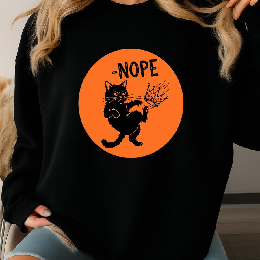 No Kings In America Black Cat Shirt, No Kings Shirt, Funny Political Meme T-shirt, Patriotic Shirt, Lady Liberty Shirt, Social Justice Shirt Sweatshirt