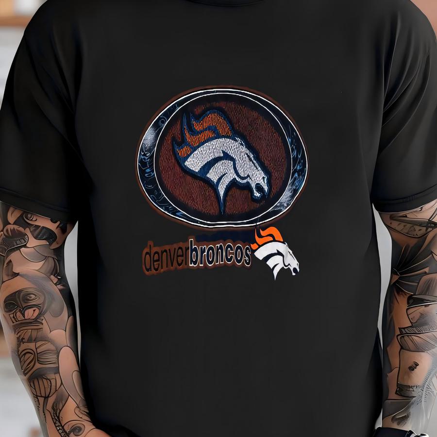 Vintage Logo 7 Denver Broncos Logo Graphic Tee Size Medium T-shirt