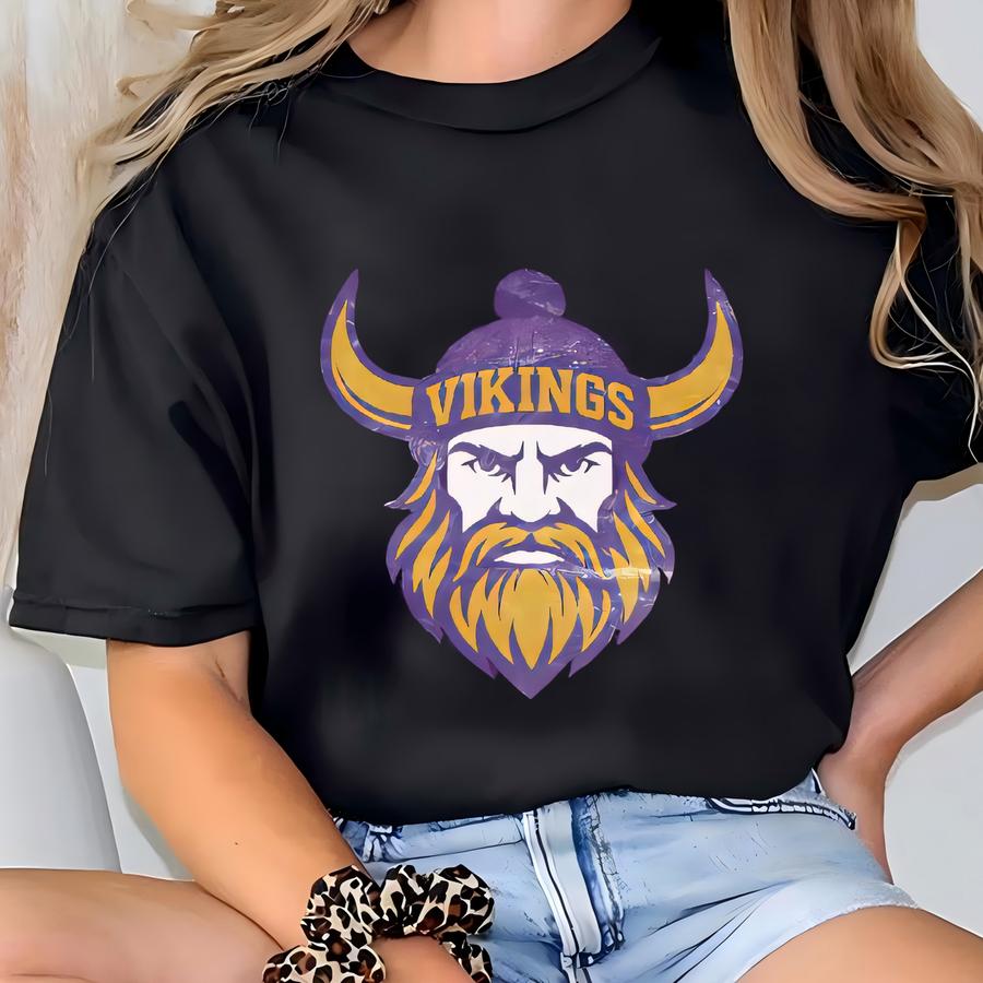 Football Shirt, Vikings Tee, Sundays Cool Mascot Minnesota Football Hoodie T-shirt