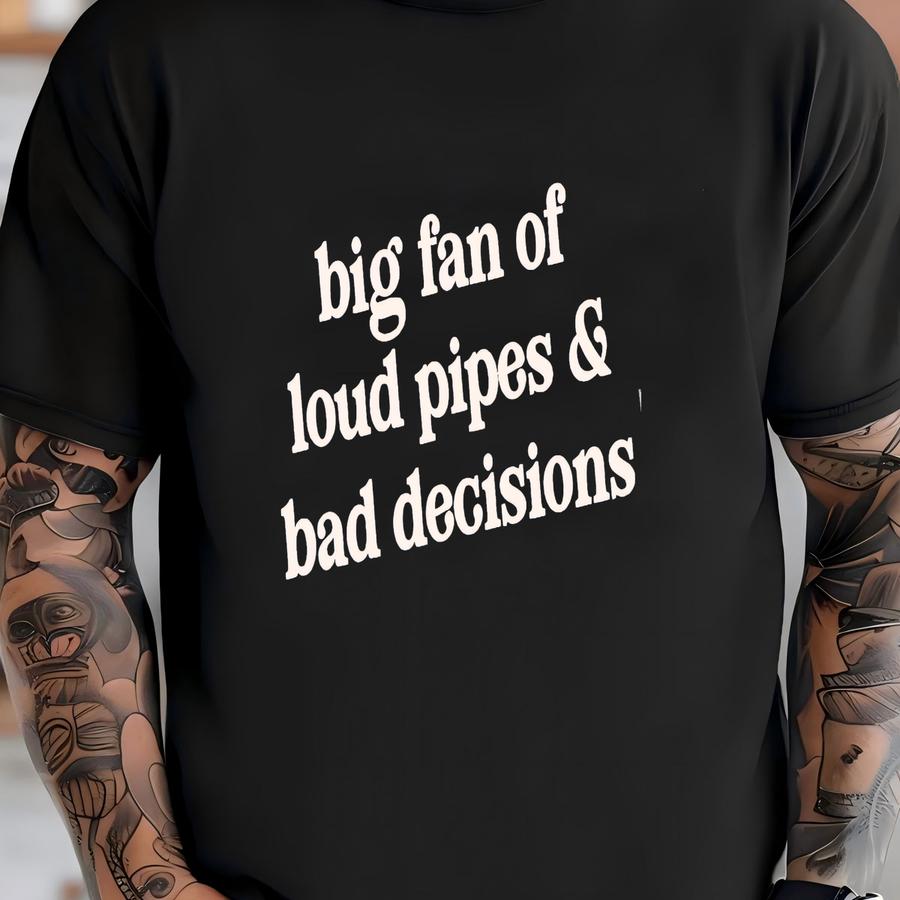 Big Fan Of Whiskey And Motorcycles Hoodie: Funny Christmas Gift For Bike Loving Dad Husband Or Grandpa T-shirt