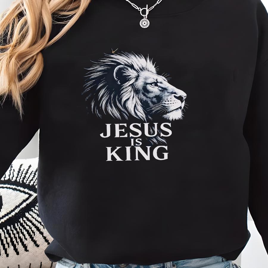 Jesus Is King Sweathirt Cross On The Sve, Birthday Gift Christian Lion Graphic Tee, Bible Verse T Shirt, Aesthetic Faith Streetwear Gift Sweatshirt