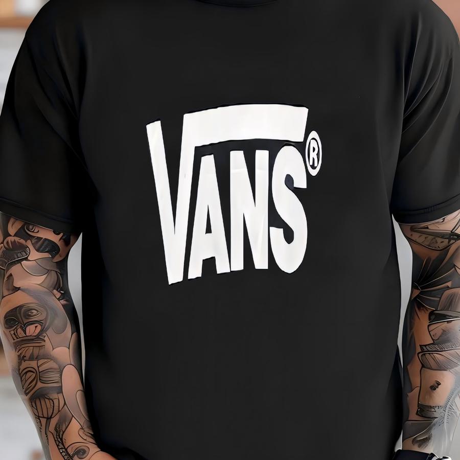 Vans Skateboards Hoodie Size Small T-shirt
