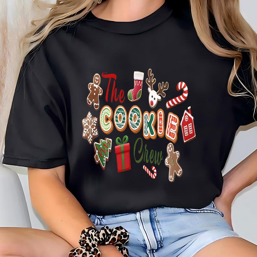 ® The Cookie Crew Christmas Sweatshirt | Holiday Baker Family Sweatshirt Gift | Matching Gingerbread Baking Team Tee T-shirt
