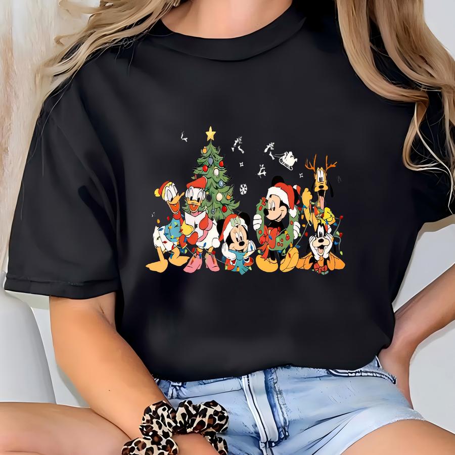 ® Holiday Shirt |  Friends Christmas Sweatshirt | Wonderful Time Of The Year Tee | Matching Family Gift T-shirt