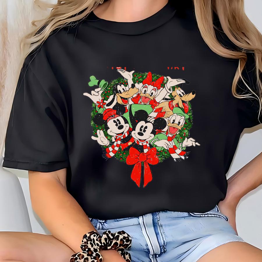 Christmas Tee, ’s Very Merry Christmas Party Shirt,  Friends Christmas Sweatshirt, Land Xmas Family Holiday Shirt T-shirt