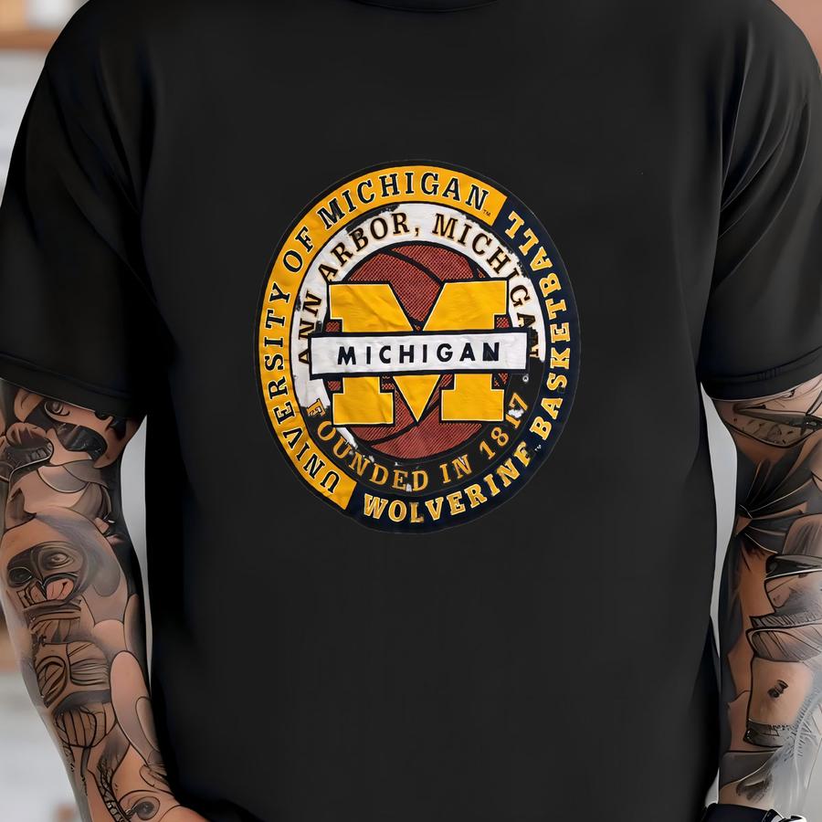 Vintage 1990 Michigan Wolverines Basketball University Team Logo Double Sided College Sports Ncaa Graphic Tee Retro School Shirt Size Xl T-shirt